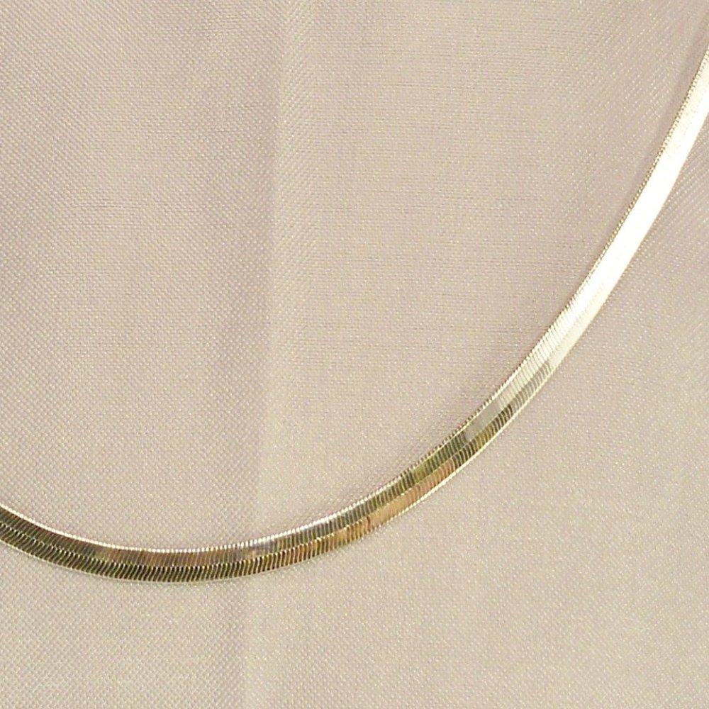 New HERRINGBONE 16" Chain Silver Plated Designer Necklace